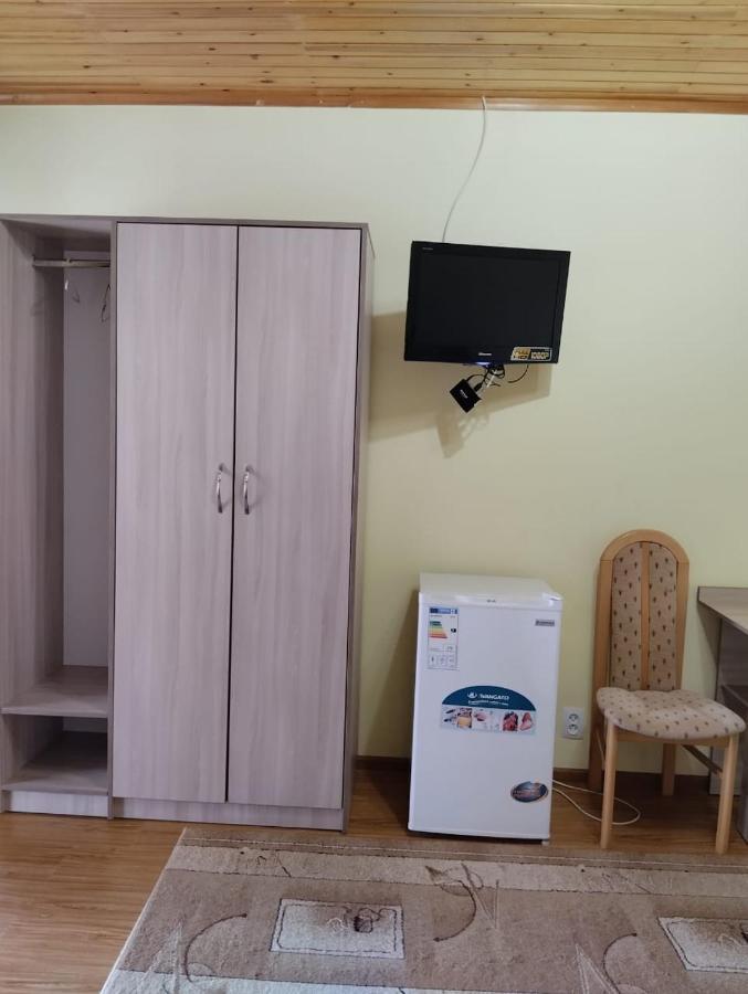 Готель В Гостях на Иссык-Куле Чолпон-Ата Екстер'єр фото